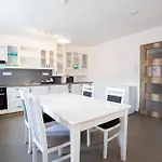 Amenity بيرناي